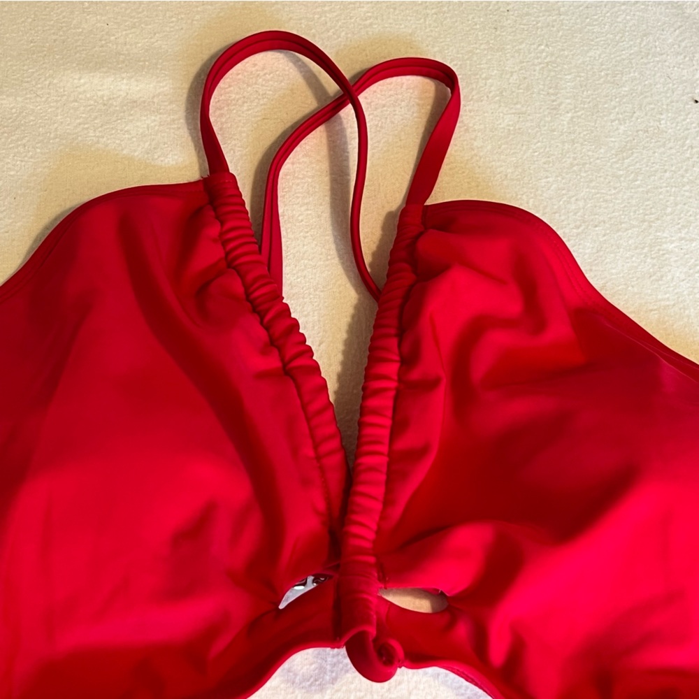 NEW Cupshe Red Halter One-Piece Swimsuit with Center Cutout Size L - Picture 7 of 11